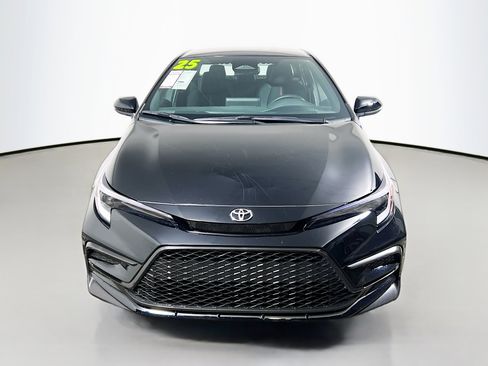 Used 2025 Toyota Corolla SE image 11