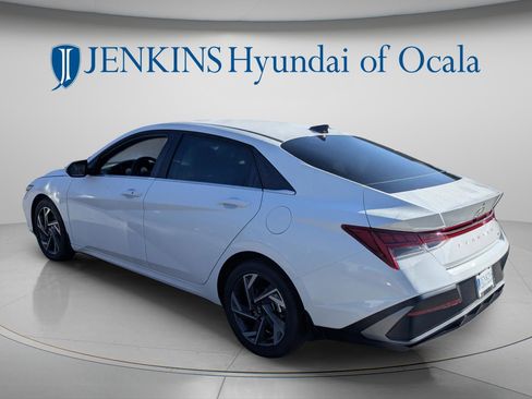 New 2026 Hyundai Elantra Limited FWD image 6