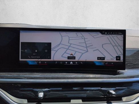 Used 2025 BMW X5 sDrive40i w/ M Sport Package RWD image 12