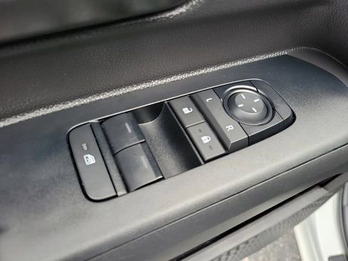 Certified 2025 Toyota Tacoma SR w/ Towing Package image 12