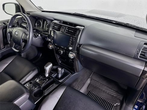 Used 2024 Toyota 4Runner TRD Off-Road Premium image 30