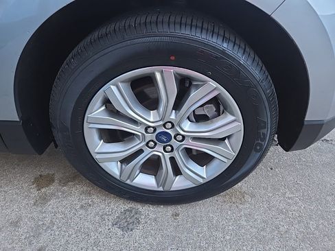 Used 2022 Ford Edge Titanium w/ Equipment Group 301A image 27