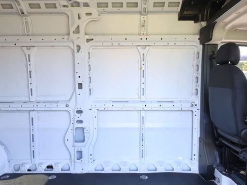 Used 2023 RAM ProMaster 2500 FWD image 24