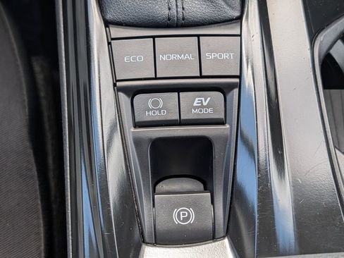 Used 2025 Toyota Camry LE FWD image 24