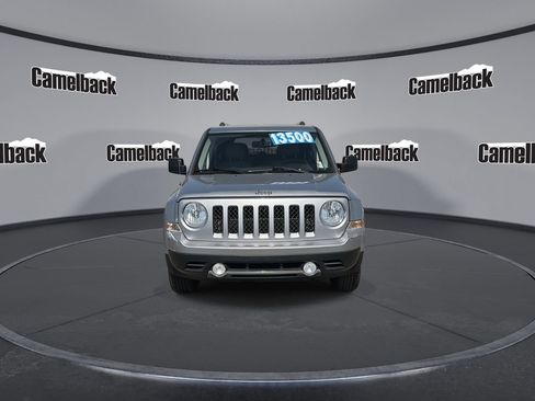 Used 2016 Jeep Patriot High Altitude FWD image 2