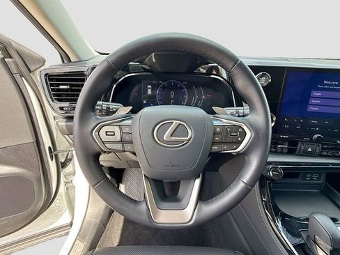 Used 2024 Lexus NX 250 FWD w/ Towing Package (2000 Lbs) image 38