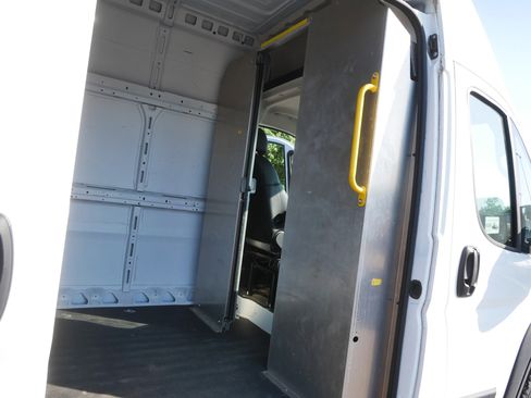 Used 2023 RAM ProMaster 3500 w/ Lane Management Group FWD image 22