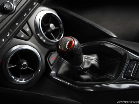 Used 2021 Chevrolet Camaro LT image 33