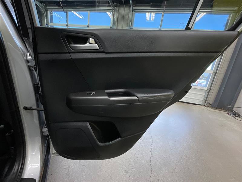 Used 2020 Kia Sportage LX FWD image 21
