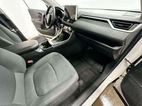Used 2023 Toyota RAV4 LE FWD image 18
