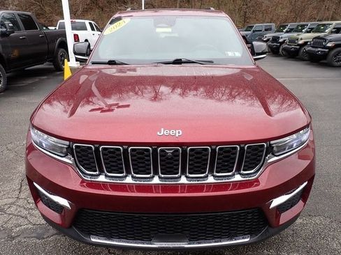 Certified 2024 Jeep Grand Cherokee Limited w/ Luxury Tech Group II image 10
