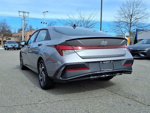 Certified 2025 Hyundai Elantra Sport image 5