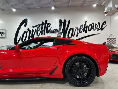 Used 2017 Chevrolet Corvette Grand Sport image 7