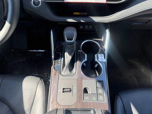 New 2026 Toyota Highlander Platinum image 15