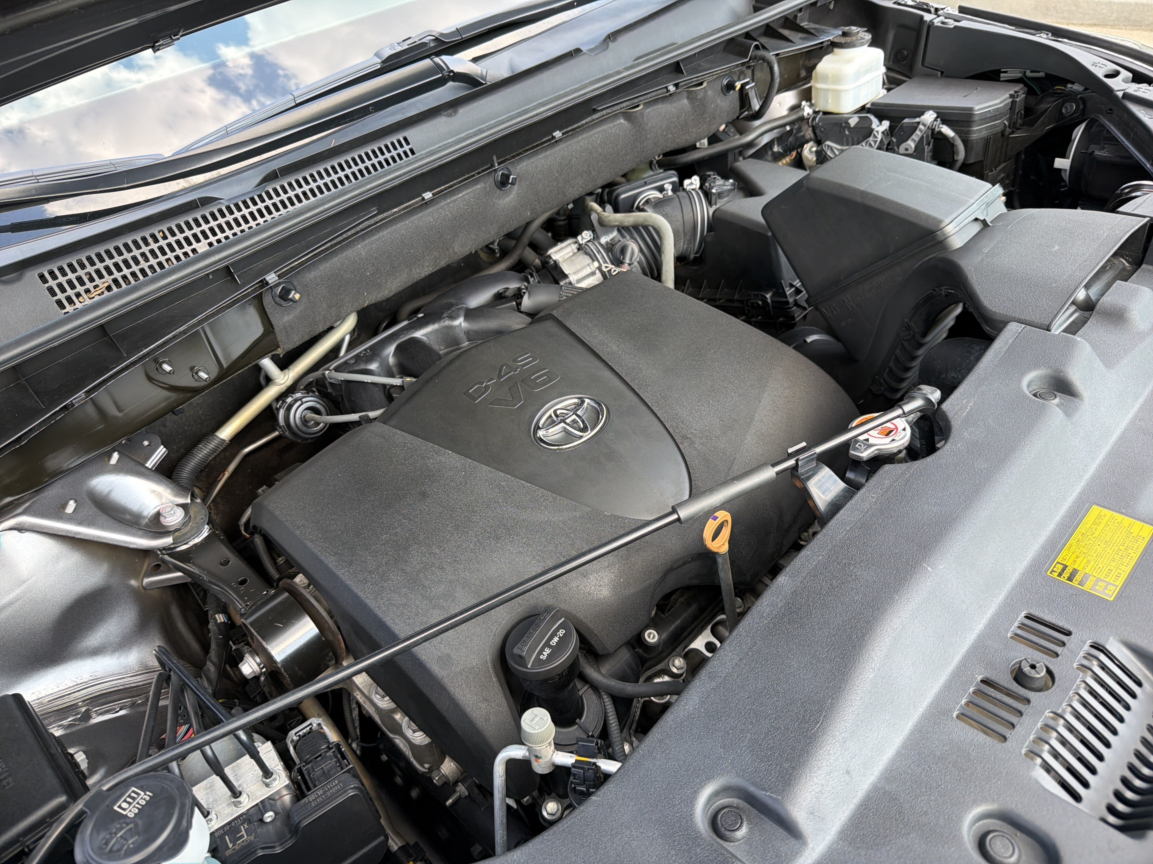 Used 2019 Toyota Highlander XLE FWD image 20