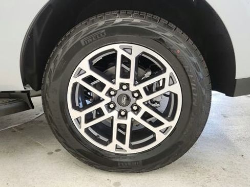 New 2025 Ford Expedition Active image 26