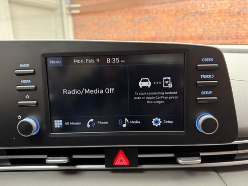 Used 2025 Hyundai Elantra SE image 20