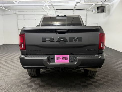 Used 2025 RAM 3500 Limited AWD/4WD image 9