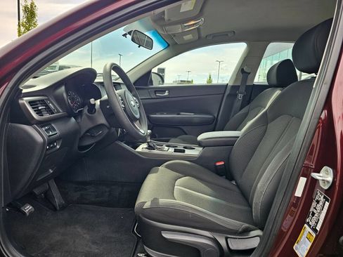 Used 2018 Kia Optima LX FWD image 12