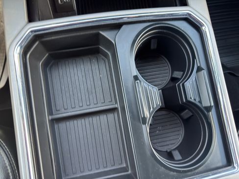 Used 2021 Ford F250 Lariat w/ Chrome Package image 14