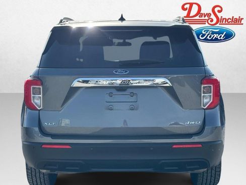Used 2023 Ford Explorer XLT AWD/4WD image 8
