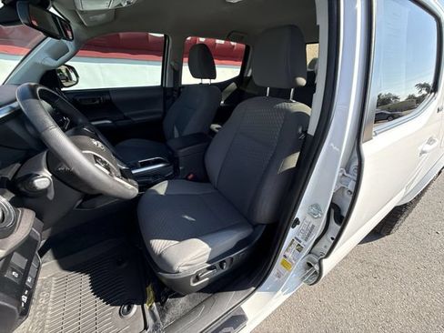Used 2023 Toyota Tacoma SR5 RWD image 11
