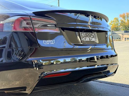 Used 2021 Tesla Model S Plaid image 8