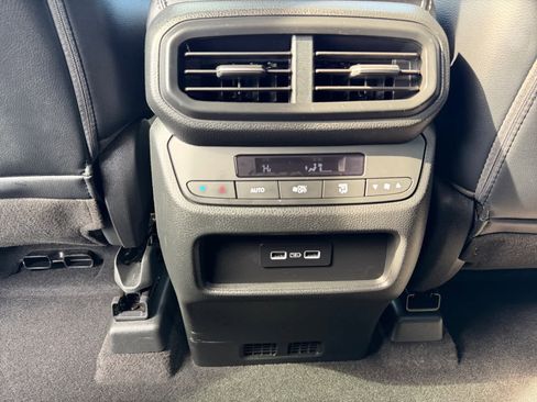 Used 2023 Honda Pilot EX-L image 21