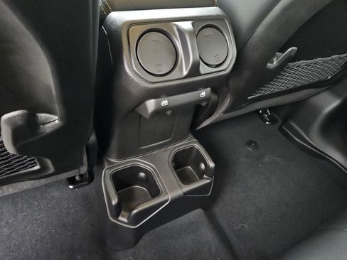 New 2026 Jeep Gladiator Sport AWD/4WD image 11