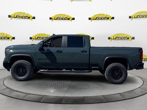 Used 2026 Chevrolet Silverado 2500 ZR2 AWD/4WD image 2