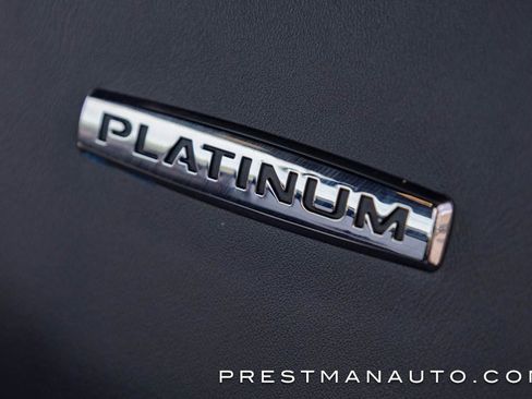 Used 2022 Ford Expedition Platinum image 25