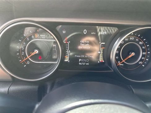 Used 2020 Jeep Gladiator Sport w/ Quick Order Package 24S AWD/4WD image 12