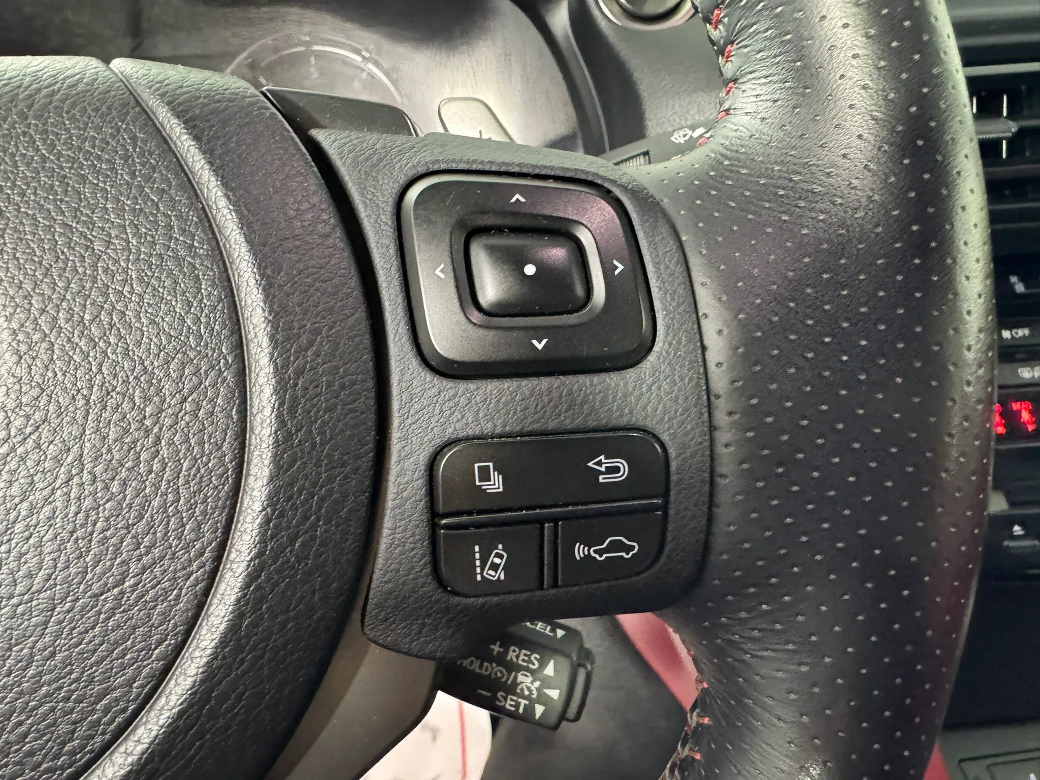 Used 2023 Lexus IS 350 F Sport w/ Memory Package AWD/4WD image 16