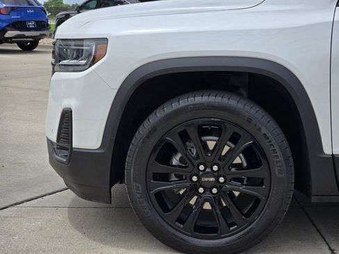 Used 2023 GMC Acadia SLT w/ Elevation Edition FWD image 14