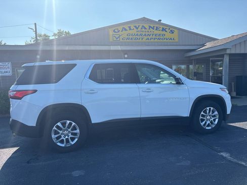 Used 2018 Chevrolet Traverse LS FWD image 4