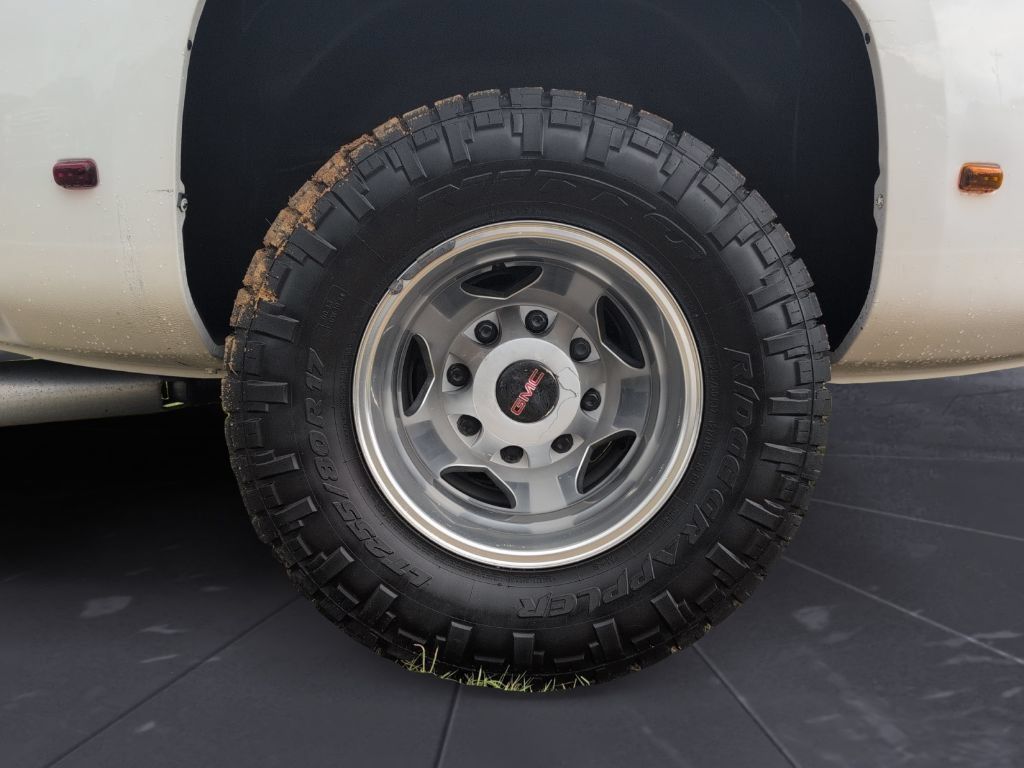 Used 2019 GMC Sierra 3500 Denali w/ Duramax Plus Package AWD/4WD image 26
