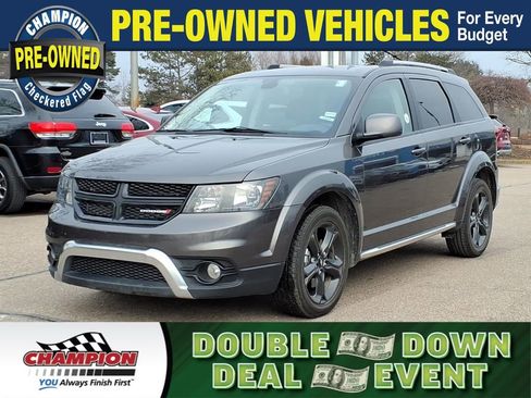 Used 2020 Dodge Journey Crossroad w/ Popular Equipment Group image 1