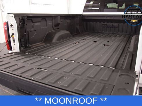 Used 2025 GMC Sierra 3500 Denali w/ Denali Reserve Package AWD/4WD image 8