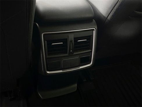 Used 2019 Subaru Forester Premium w/ All-Weather Package image 26