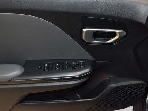 Used 2025 Kia K4 FWD image 20