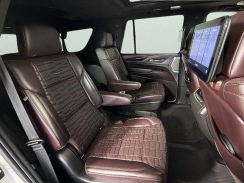 Certified 2021 Cadillac Escalade Sport Platinum AWD/4WD image 37