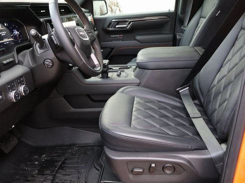 New 2025 GMC Sierra 1500 AT4 w/ AT4 Premium Package AWD/4WD image 47