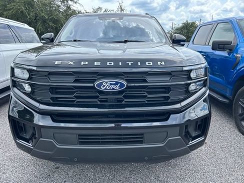 Used 2025 Ford Expedition Max Active RWD image 17