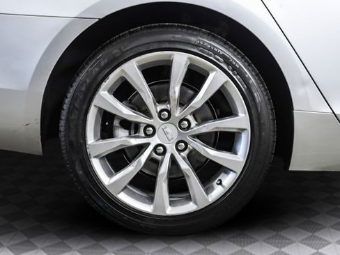 Used 2017 Cadillac XTS Luxury image 29