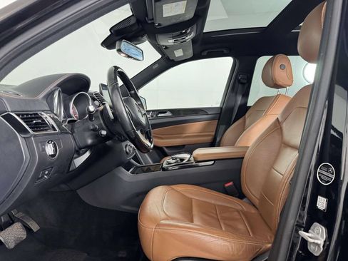 Used 2017 Mercedes-Benz GLS 450 4MATIC image 4