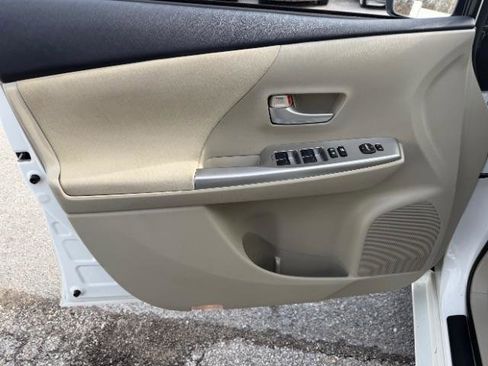 Used 2012 Toyota Prius V Two image 15