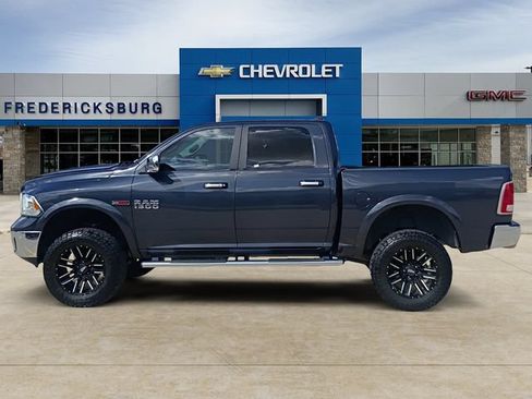 Used 2017 RAM 1500 Laramie w/ Convenience Group AWD/4WD image 2