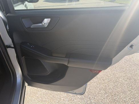 Used 2022 Ford Escape SEL AWD/4WD image 32