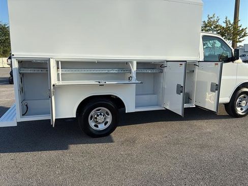 New 2025 Chevrolet Express 3500 w/ Power Convenience Package image 10