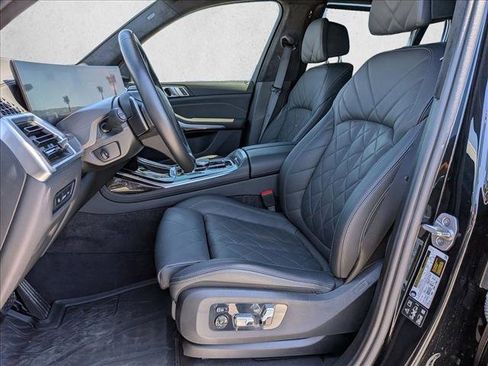 Used 2024 BMW X7 xDrive40i AWD/4WD image 15